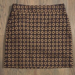 LOFT Floral Patterned Skirt in Black and Gold, Size 4